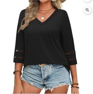 NWT Wellsize Black V-Neck Women's Top XL‎ R36